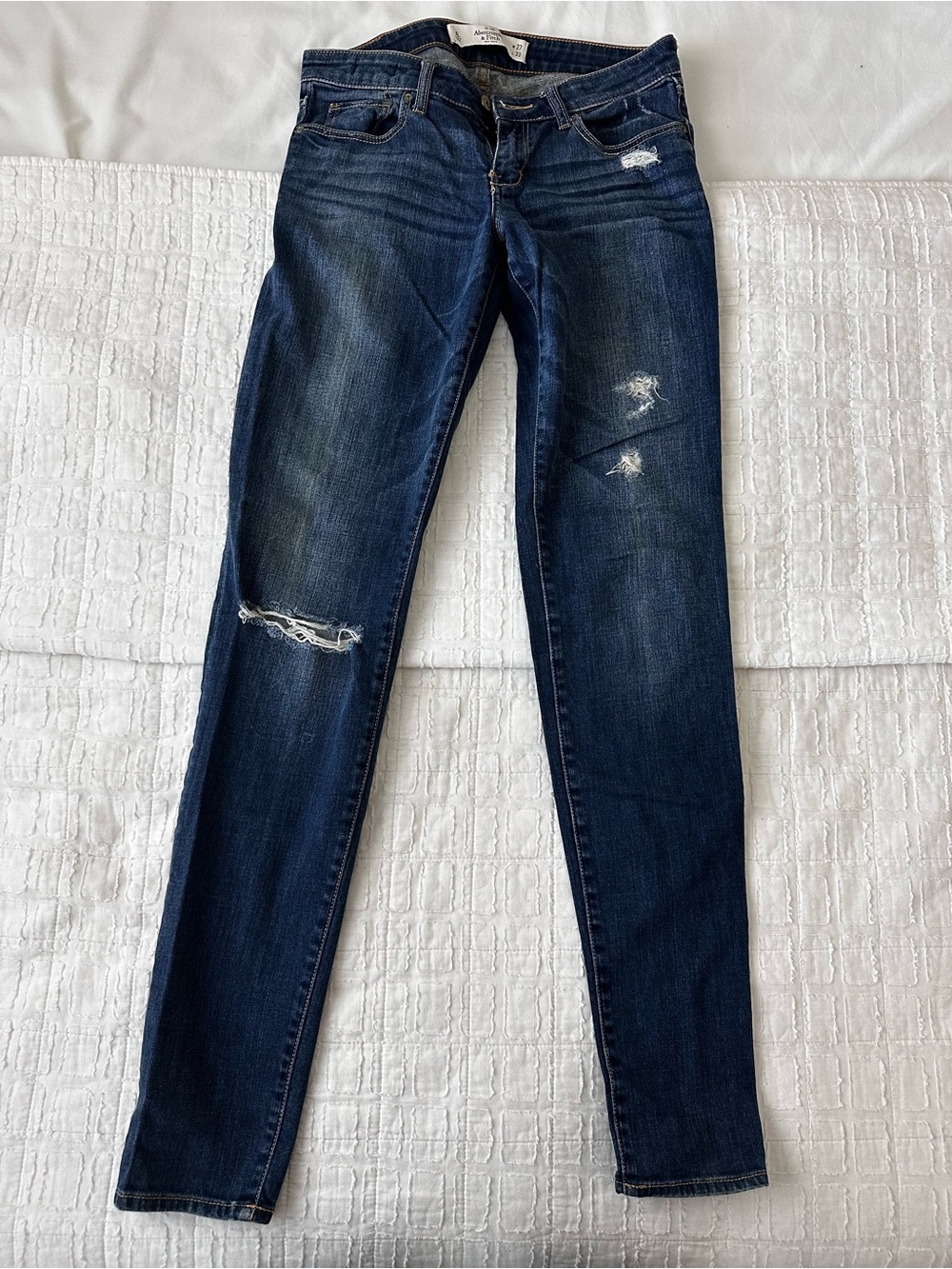 Abercrombie & Fitch Distressed Skinny Jeans